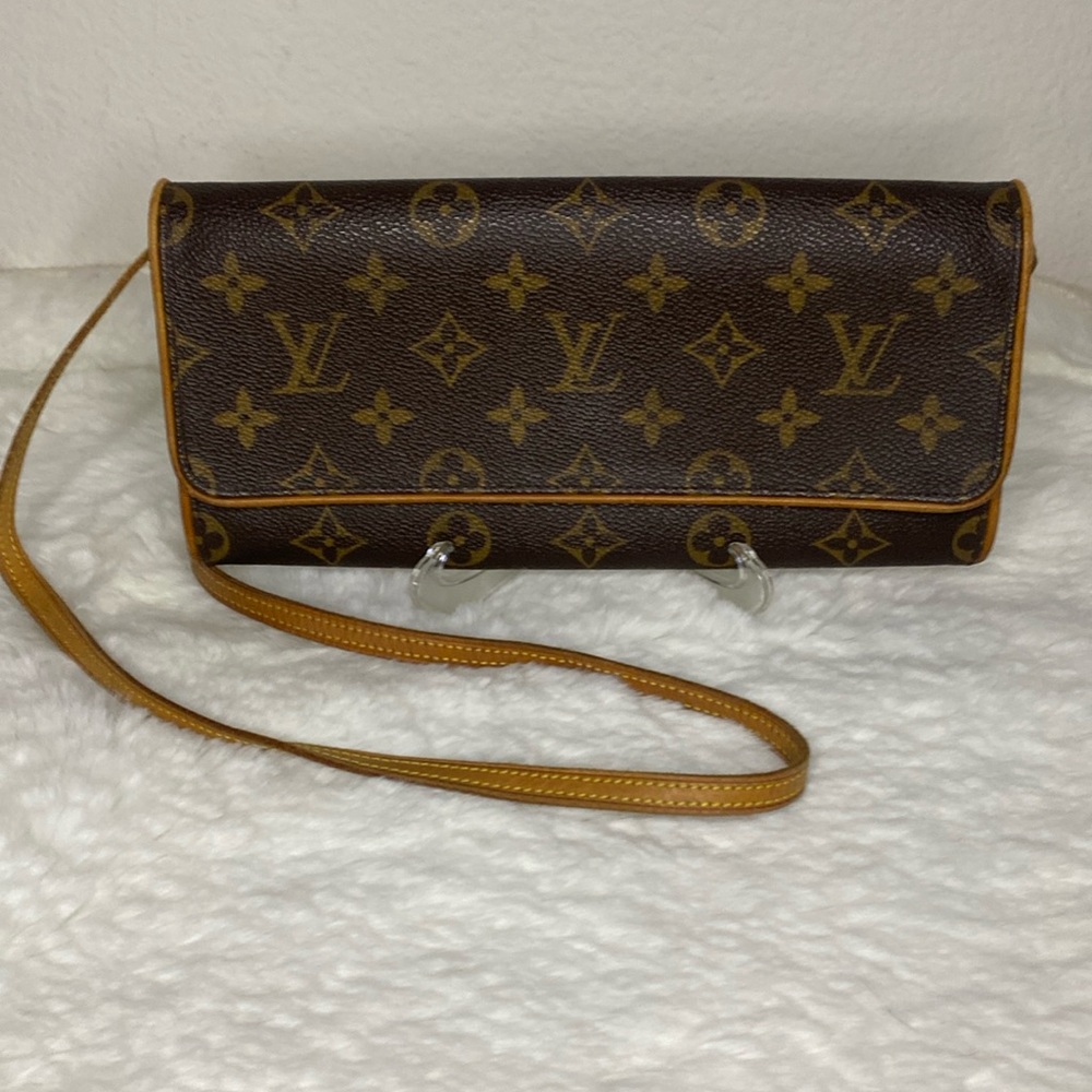 Louis Vuitton Twin Pochette Pochette